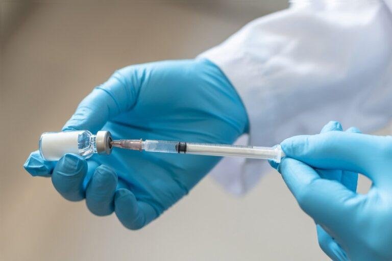 The immunogenicity of two leading malaria vaccine candidates delivered as mRNA-LNP vaccines
