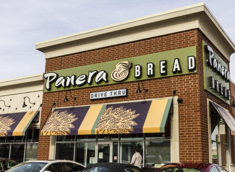 11 Fast-Food Chains Phasing Out Dining Rooms In 2023