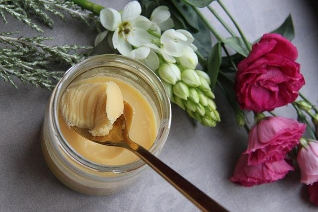 Natural Remedies Vs Medicine: 5 Pros And Cons
