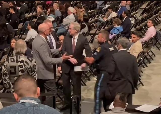 Berkshire Hathaway Investor Arrested by Warren Buffet at Shareholder Meeting for Pointing out Ties to Bill Gates and Jeffrey Epstein