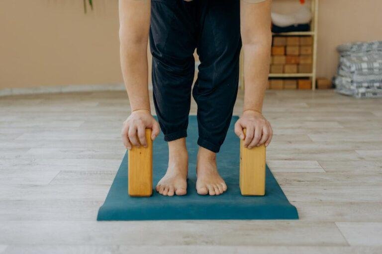 Hot yoga, core power yoga, and more: 8 yoga variations to help you increase strength and flexibility - The Manual
