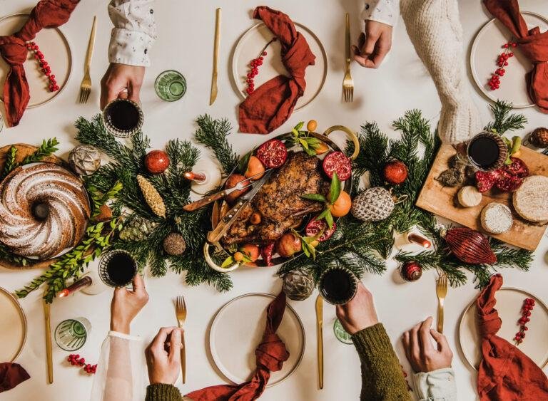5 Mindful Holiday Eating Tips, According to a Celebrity Dietitian