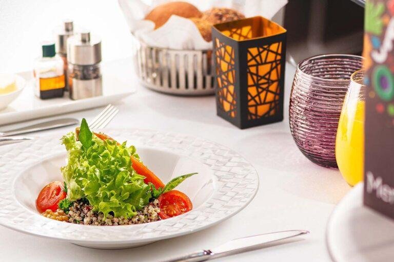 Qatar Airways Introduces New Organic Food Choices in Celebration of EXPO 2023 Doha - Marhaba Qatar