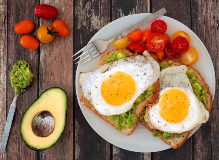 Here’s What Eating Eggs Does to Your Waistline
